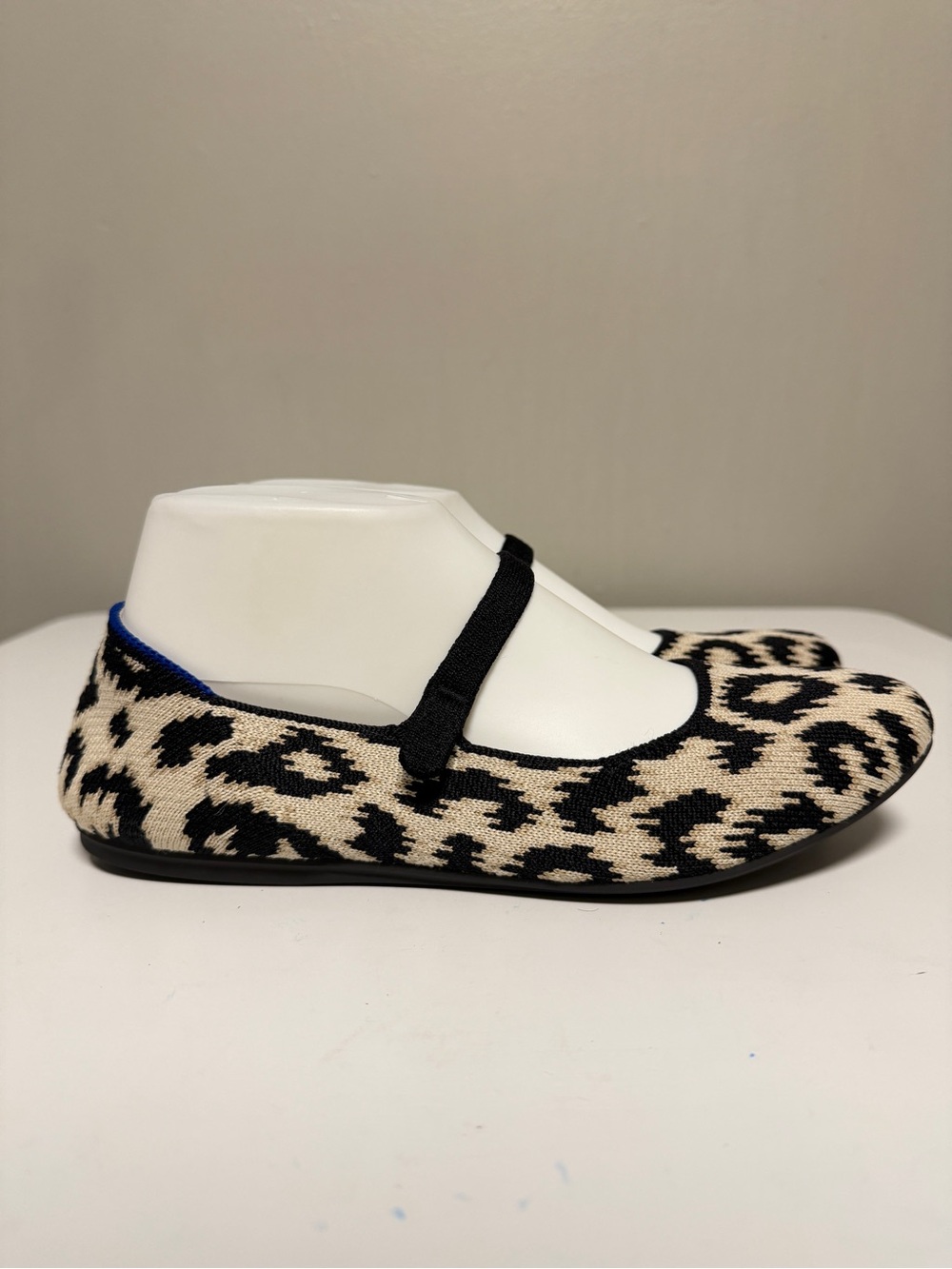 Rothys The Max Square Mary Jane Ballet Flats Animal Print Women’s US 8 - Picture 3 of 9